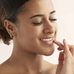 Collagen Rehab -Yogaye Ventas 1080x1080 PDP images collagen rehab lip model