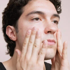 Peel Breaker -Yogaye Ventas 5 peel breaker PDP model male