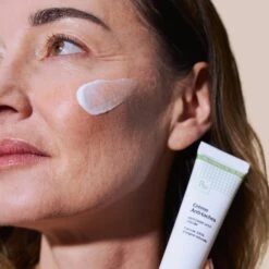 Routine Anti-Taches -Yogaye Ventas MODEL ANTIDARKSPOTCREAM2