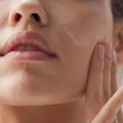 Moisture Positive Cleanser -Yogaye Ventas Moisture Positive Cleanser