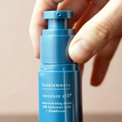 Moisture X10 -Yogaye Ventas PDP moisture x10 bottle