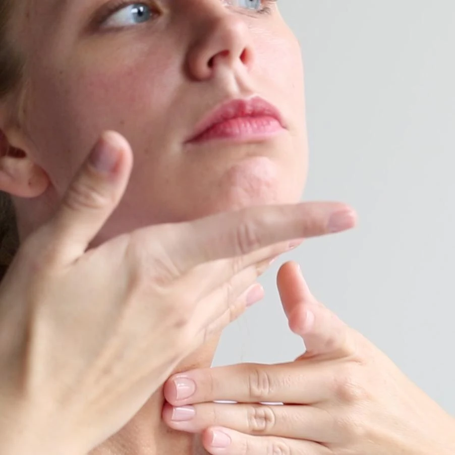 V-Neck Smoothing Creme 4 V-Neck Smoothing Creme - Imagen 2